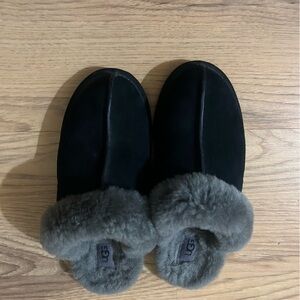 Women’s Ugg slippers